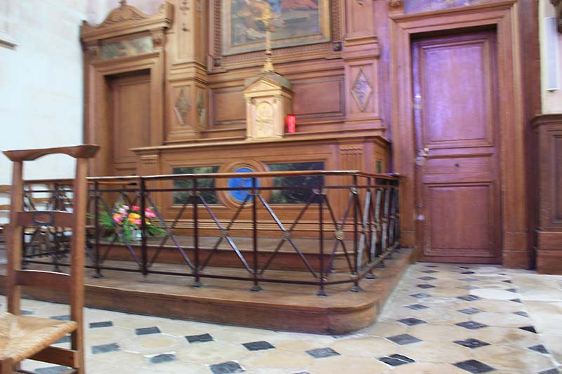 intérieur de l'église Notre-Dame de Chantilly