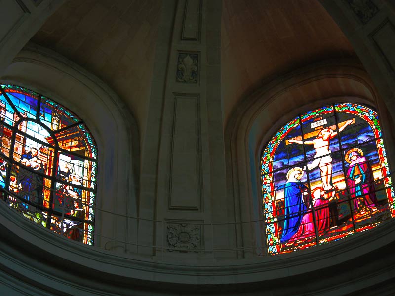 Les vitraux de l'église Notre-Dame de l'assomption de Chantilly