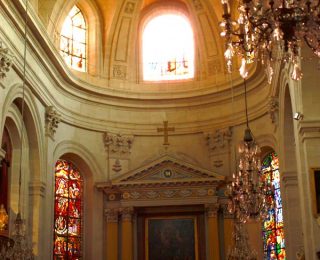 M 1     L’Église Notre-Dame de Chantilly