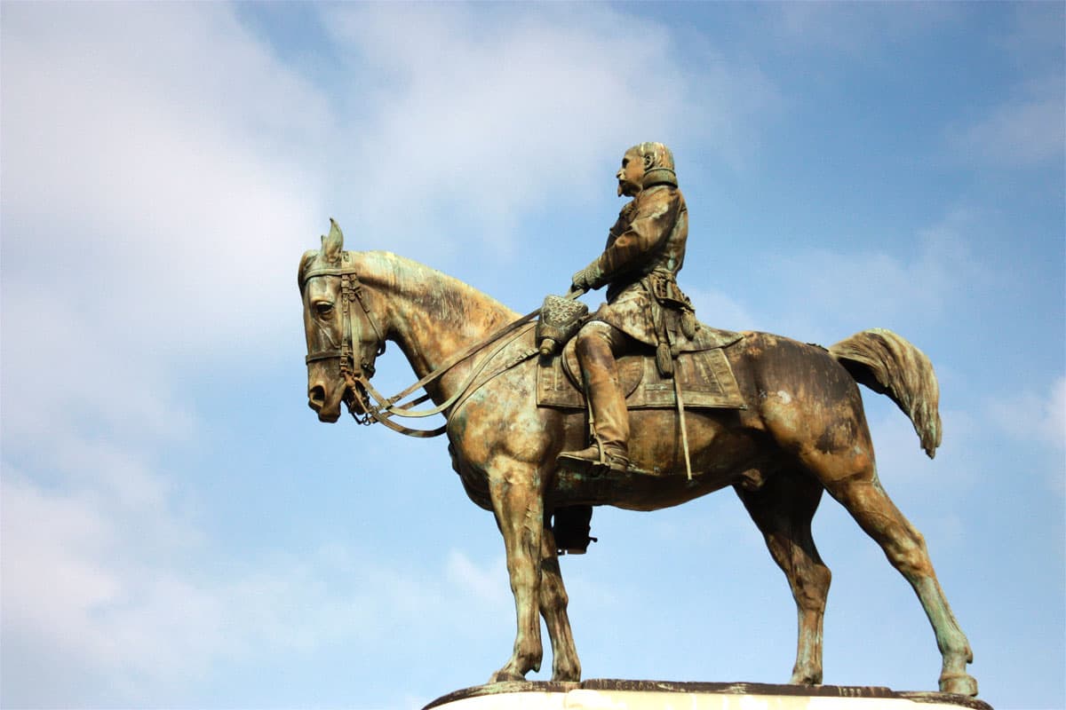 statue du duc d'Aumale à chantilly